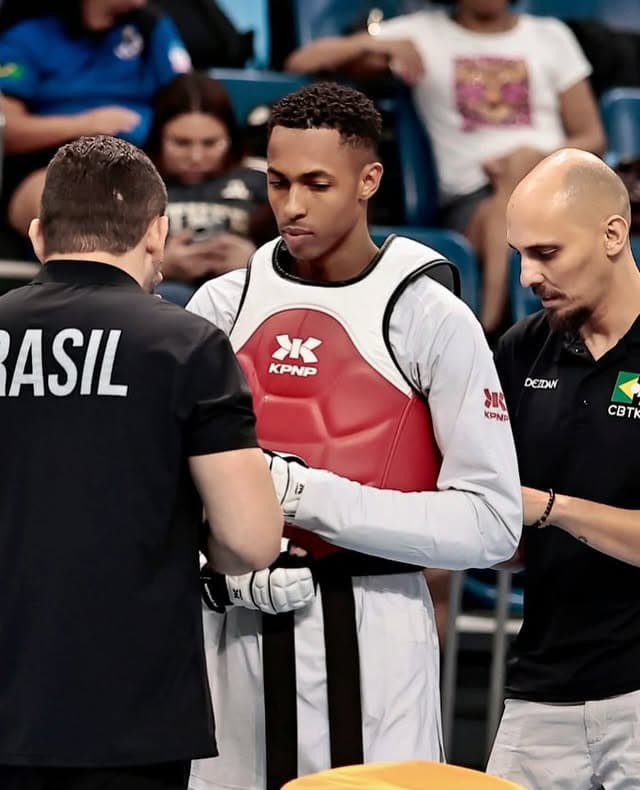 Atleta sendo preparado para competição